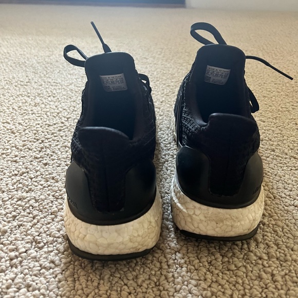 Adidas Ultraboost 4.0 DNA Running Shoe - Picture 4 of 5